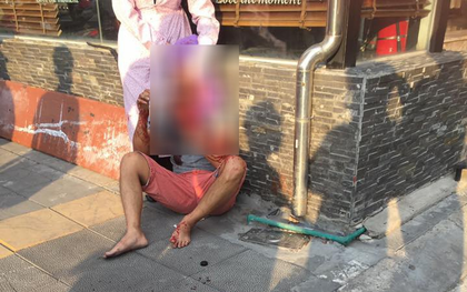 Thanh niên đập vỡ cửa kính ô tô và xô xát đổ máu ở Trần Duy Hưng là bệnh nhân tâm thần