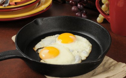 Nhiễm khuẩn Salmonella - điều cần biết về nguyên nhân thu hồi hàng triệu quả trứng ở Mỹ trong tháng qua
