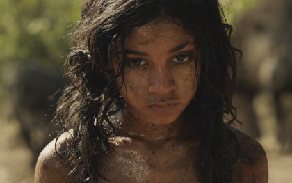 Trailer mới của "Mowgli" tăm tối cứ như là phiên bản DC của "The Jungle Book"