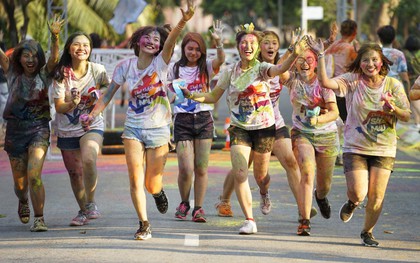 Loạt sao Việt bùng cháy tại chương trình Thử thách Sắc màu 2018 của ĐH Hoa Sen