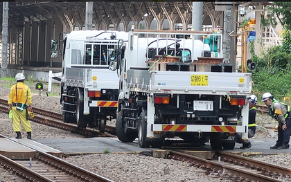 Kirikusha: Loại xe tải cực dị đến từ Nhật Bản, đi được trên cả đường bộ lẫn đường sắt