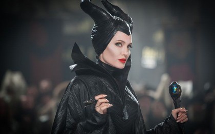 "Maleficent 2" gây nôn nao khi hai mẹ con “tiên hắc ám” Angela Jolie đăng ảnh nhí nhảnh ngay phim trường