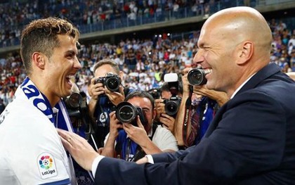 "Ronaldo thấy bơ vơ nhưng khó rời Real khi Zidane từ chức"
