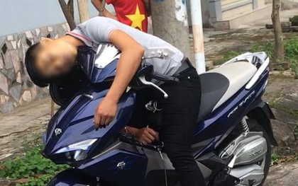 Nam Định: Nam thanh niên tử vong khi đang ngồi trên xe máy ven đường