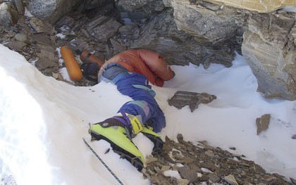 Câu chuyện của Giày Xanh - xác chết nổi tiếng nhất trên đỉnh Everest, cột mốc chỉ đường cho dân leo núi