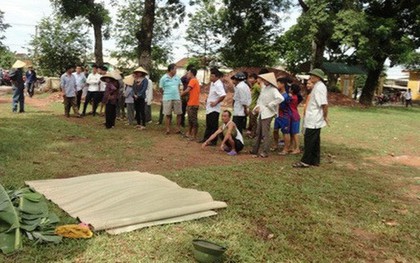 3 nữ sinh trượt chân rơi xuống đập khi chụp ảnh, 1 em tử vong