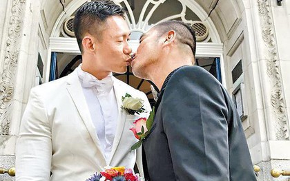 Sẵn sàng từ bỏ gia sản hàng chục triệu đô, MC Hồng Kông cùng bạn đời đồng tính xây dựng cuộc sống mới đẹp như phim