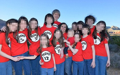 6 tháng sau vụ án "13 đứa trẻ nhà Turpin": Cặp vợ chồng quỷ dữ ra hầu tòa, 13 người con đều đang hồi phục tốt