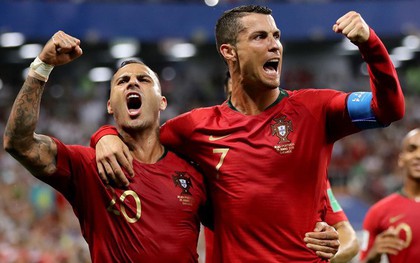 Ronaldo sút hỏng phạt đền, Bồ Đào Nha thoát thua phút 90+5 để giành vé vào vòng knock-out