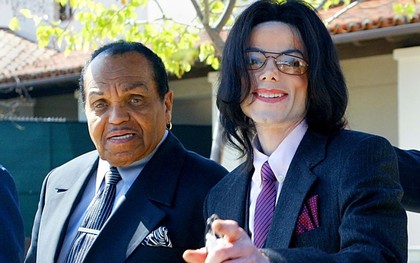 Bố ruột Michael Jackson qua đời vì ung thư sau ngày giỗ của con trai 2 ngày