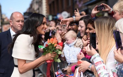 Ảnh: Công nương Anh Meghan Markle tỏa sáng nhờ gu thời trang tinh tế