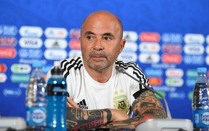 Argentina chính thức sa thải HLV Sampaoli sau thất bại ở World Cup 2018