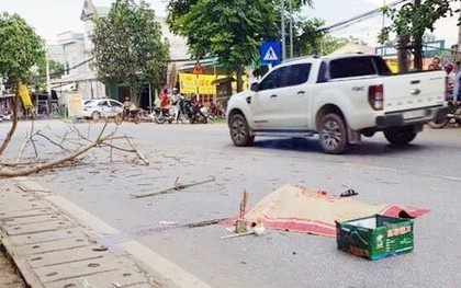 Tuyên Quang: Bị cành cây rơi vào người khi đang đi đường, đôi vợ chồng sắp cưới thương vong
