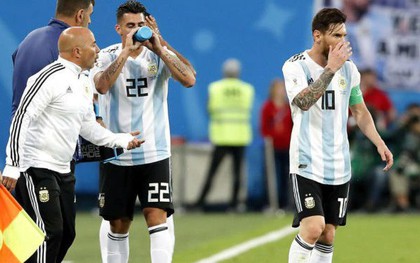 Hé lộ chi tiết cuộc nói chuyện giữa Messi và HLV Sampaoli ở World Cup 2018