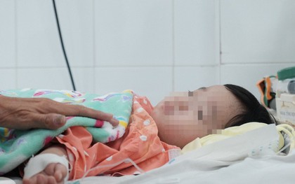 Bé trai bị mẹ ruột đâm thủng ruột được mạnh thường quân 83 tuổi mong muốn đưa về nuôi dạy