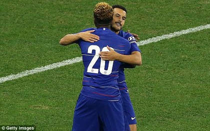 Tân HLV Maurizio Sarri ra mắt Chelsea bằng một chiến thắng