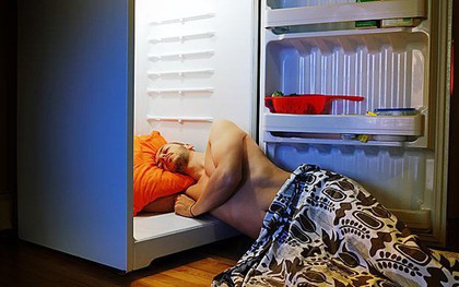 Loạt bảo bối giúp bạn ngủ ngon ngay cả khi mất điện giữa những ngày nóng cực điểm