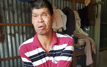 Cuộc sống khó khăn của người "khổng lồ" cao hơn 2,1 m ở miền Tây