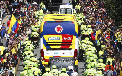 Sau những lời đe dọa "chết chóc", dàn sao Colombia nhận điều không tưởng khi hồi hương