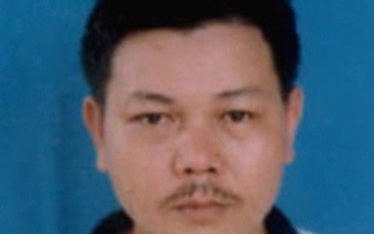 Đến nhà bạn gái chơi, đối tượng trốn truy nã bị bắt giữ