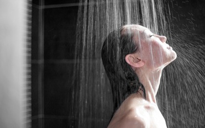 5 thói quen xấu khi tắm gội cần sửa ngay để tránh gây ảnh hưởng tới sức khỏe