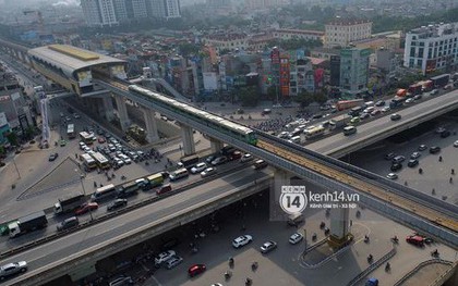 Ban quản lý thông tin về việc người dân tham gia đi tàu điện chạy thử trên tuyến đường sắt Cát Linh - Hà Đông