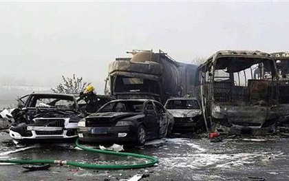 Tai nạn trên đường cao tốc Trung Quốc làm 12 người thương vong