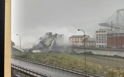 NÓNG: Sập cầu ở Genoa, hàng chục người thiệt mạng