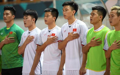 Cờ Tổ quốc song hành cùng Olympic Việt Nam