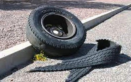 Nghệ An: Nổ lốp ô tô, chủ gara văng cao 3 mét, tử vong tại chỗ