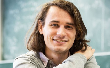 Chân dung giáo sư điển trai, trẻ tuổi nhất nước Đức giành giải "Nobel Toán học" 2018