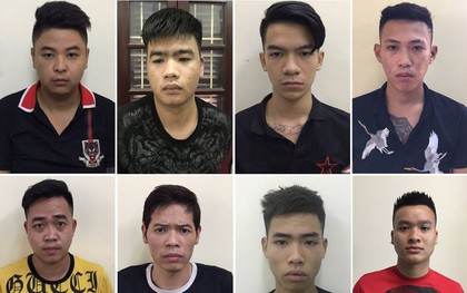 Hà Nội: Nhóm gần 100 thanh niên cầm hung khí chạy xe máy đi thanh toán nhau trong đêm