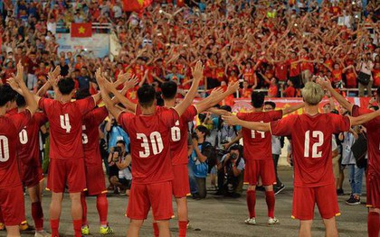 Đừng dập tắt ngọn lửa tình yêu U23 Việt Nam vừa nhóm trở lại trong lòng người hâm mộ