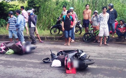 TP.HCM: Bị container tông chết trên đường về quê ra mắt gia đình, chàng trai ôm thi thể người yêu khóc ngây dại