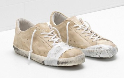 Golden Goose ra sneaker vừa bẩn vừa dán băng dính chằng chịt, cư dân mạng bức xúc: "Khác nào chế giễu người nghèo"