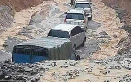 Ảnh: Lũ quét và ngập úng ở Lai Châu, giao thông nhiều nơi ách tắc