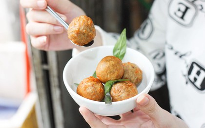 Bạn đã biết Sài Gòn có món vịt lộn, cút lộn bọc khoai môn ngon rơi rụng chưa?