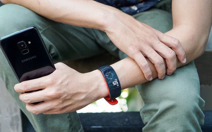Trên tay nhanh vòng đeo thông minh Gear Fit2 Pro: thiết bị lý tưởng theo dõi sức khỏe 24/7