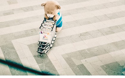 Gia đình gấu mập cực dễ thương làm náo loạn sân bay quốc tế Đà Nẵng