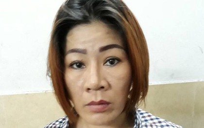 TP.HCM: Lợi dụng người đàn ông say xỉn lăn ra vỉa hè ngủ, "nữ quái" cuỗm luôn xe máy rồi tẩu thoát
