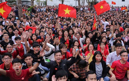 Công ty ở Đà Nẵng thưởng nóng lương và đãi tiệc nhân viên ăn mừng U23 Việt Nam vào chung kết