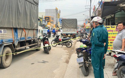 Bé gái 12 tuổi lái xe máy bị xe tải cán chết trên đường đi học về nhà