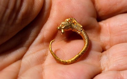 Phát hiện chiếc nhẫn 2.000 năm tuổi ở thành cổ Jerusalem