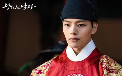 "Gã hề trẻ" Yeo Jin Goo và 4 điều nghi ngại ở bom tấn cổ trang xứ Hàn “The Crowned Clown”