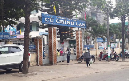 Con gái kiểm tra giữa học kỳ được 2 điểm, cô giáo yêu cầu giám định nét chữ vì nghi bài thi bị đánh tráo