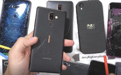 Đây là danh sách những smartphone bền bỉ và yếu ớt nhất năm 2018: Top 1 là cái tên lạ hoắc!