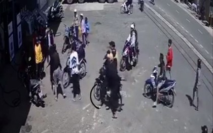 Truy tìm nhóm côn đồ đánh hội đồng nam sinh ở Lâm Đồng