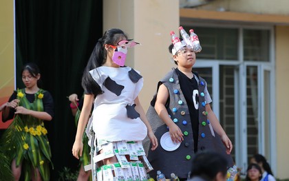 Độc đáo chương trình biểu diễn thời trang chung tay bảo vệ môi trường của học sinh Hà Nội