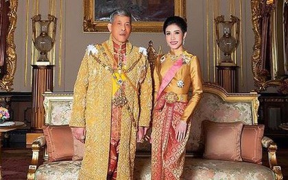 Vừa phế truất Hoàng quý phi, Vua Thái Lan bất ngờ sa thải tướng cận vệ Hoàng gia