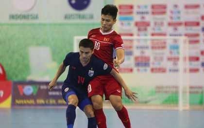 Bỏ lỡ nhiều cơ hội, tuyển Futsal Việt Nam không thể làm nên lịch sử trước Thái Lan